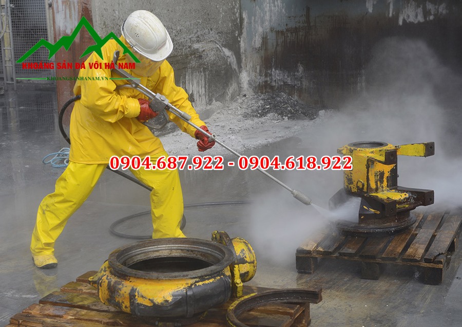 phun cát bề mặt kim loại